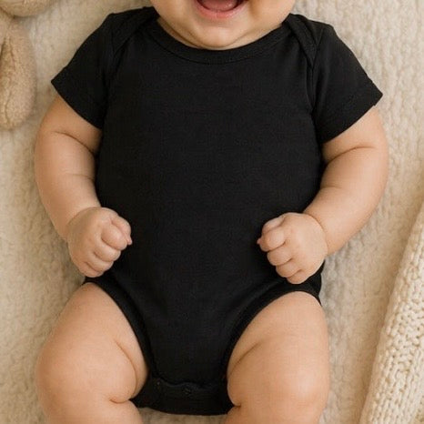 Short-sleeved bodysuit