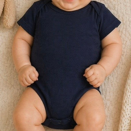 Short-sleeved bodysuit